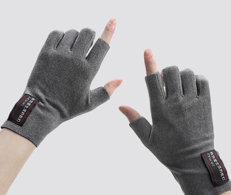 单杠训练戴手套指南_健身需要带手套吗_新手单杠训练手套选择