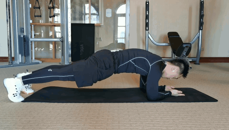 髋关节训练椅_骨盆前倾原因_骨盆前倾改善方法