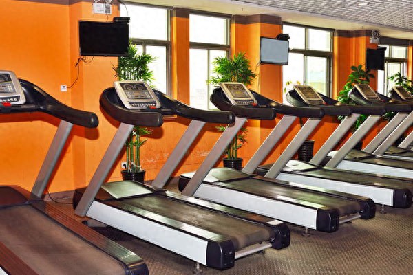 跑步机传感器调整_跑步机润滑油什么牌子好_跑步机定期清洁保养