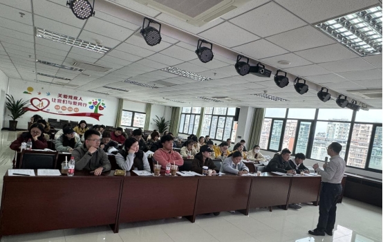 感统训练单腿椅_KL感统技术培训_脑瘫儿童感统干预