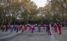 广场舞24步基本步法_广场舞设备有哪些_最受欢迎的十大经典广场舞歌曲