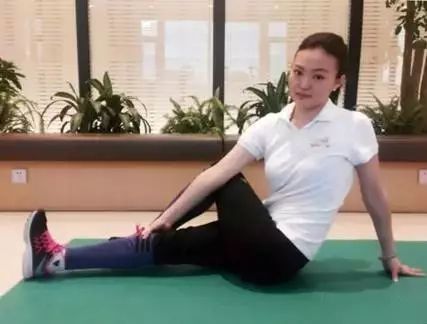 膝关节骨性关节炎发生机制_股四头肌训练椅_骨关节炎康复训练