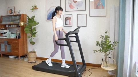 户外跑与跑步机对比_跑步机 减震什么牌子好_燃脂效率与安全性分析