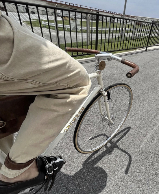 公路车品牌推荐_城市骑行自行车选择_sportsart自行车