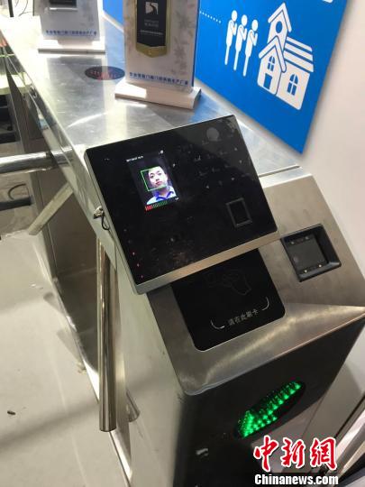 反重力跑步机原理_智能健身系统_EMS电流肌肉刺激系统