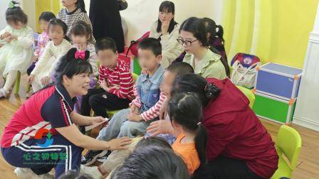 此次融合教育活动由新洲区新城华府阳光幼儿园与武汉心之初特殊教育学校新洲校区共同举办,它向我们展示了融合教育的无限魅力,也让我们看到了普通幼儿与特殊儿童和谐共处