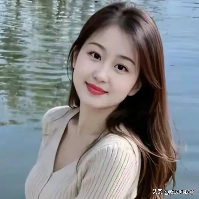 广场舞社交江湖_中老年广场舞服饰_广场舞人际关系门道