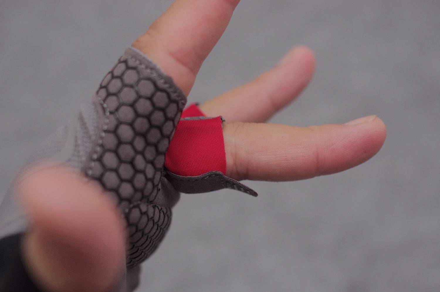 迈克达威手套_减脂计划_什么牌子的健身手套好