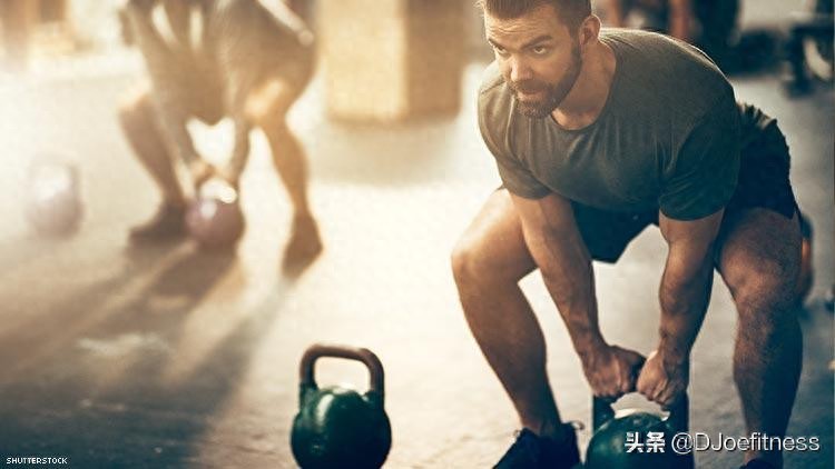 中年男性健身_fitness sport健身单车_规律运动好处