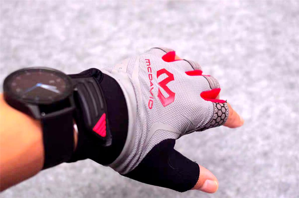 迈克达威半指手套_骑行运动手套_什么牌子的健身手套好