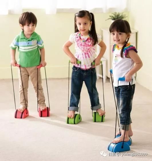 感统训练单腿椅_互动式投篮训练_家庭感觉统合训练范例