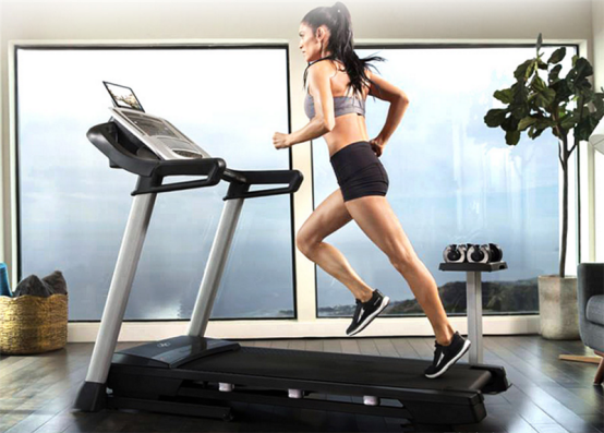 让跑步释放生活的压力，跑步机什么牌子好？