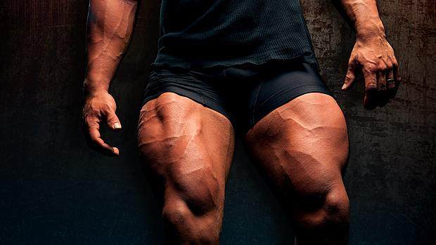 深蹲锻炼股四头肌_颈前深蹲训练教程_股四头肌训练椅