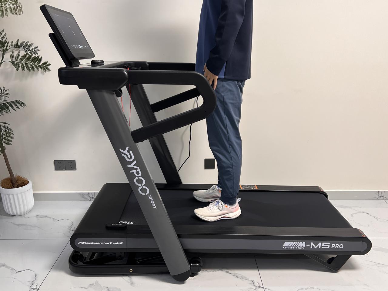 大坡度跑步机推荐_网上买跑步机什么牌子好_家用跑步机选购指南