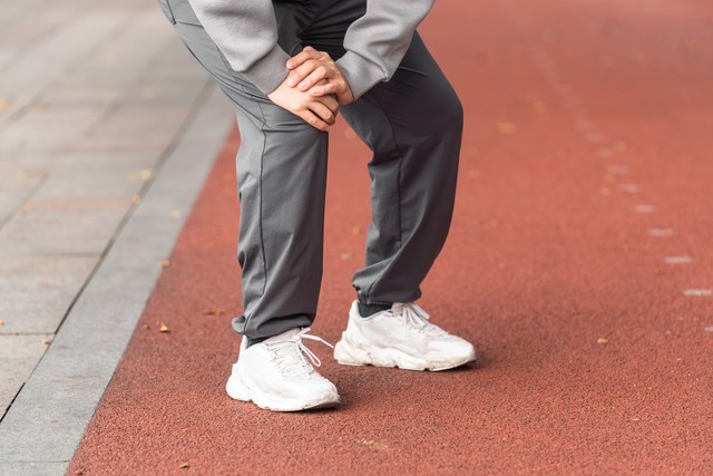 膝盖养护动作指南_股四头肌训练椅_膝盖疼痛缓解训练