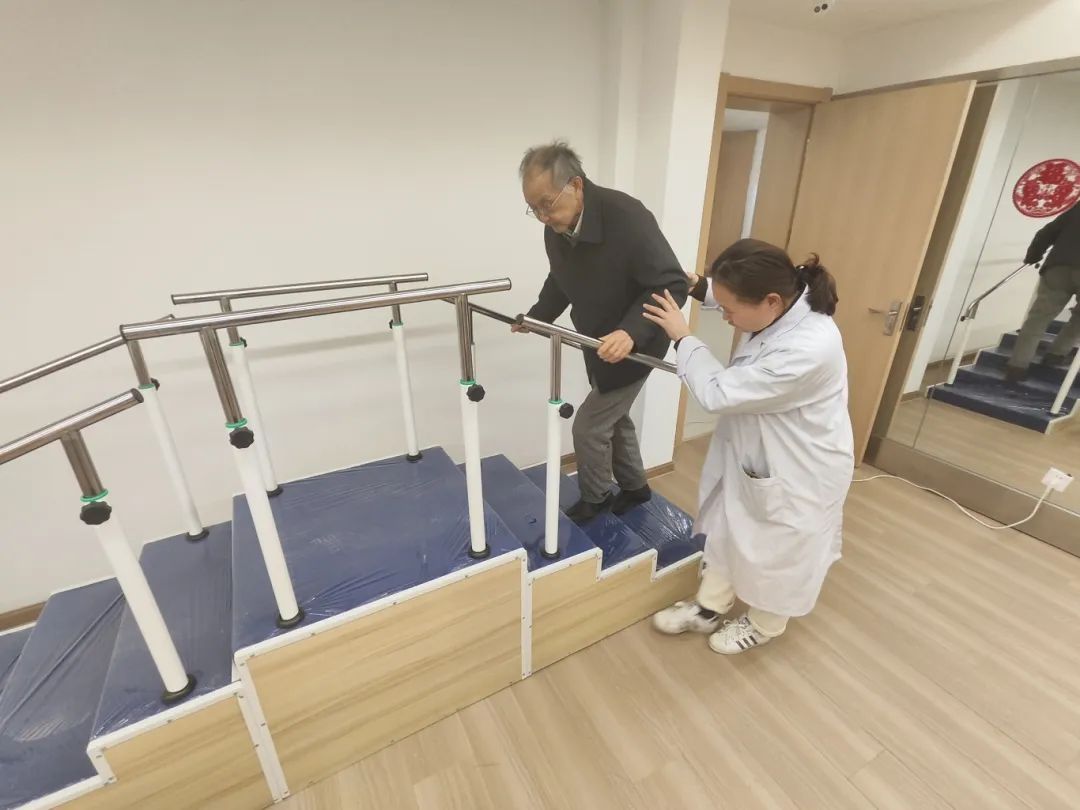 股四头肌训练椅_股四头肌训练椅_老年康复脚踏车