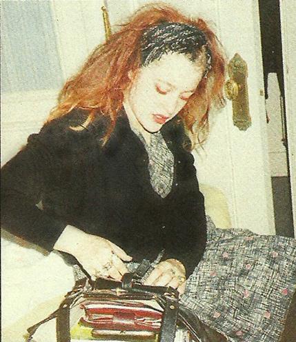 hsextv hsex.tv_gillian anderson x files career_gillian anderson never wear bra